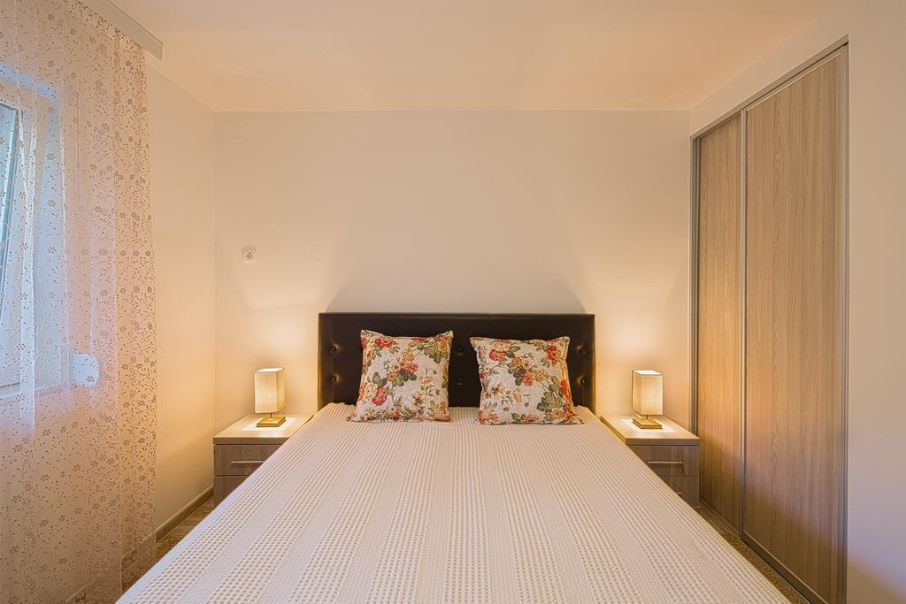 Apartment Mistovic Kotor Bagian luar foto
