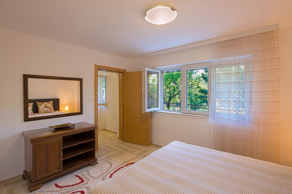 Apartment Mistovic Kotor Bagian luar foto
