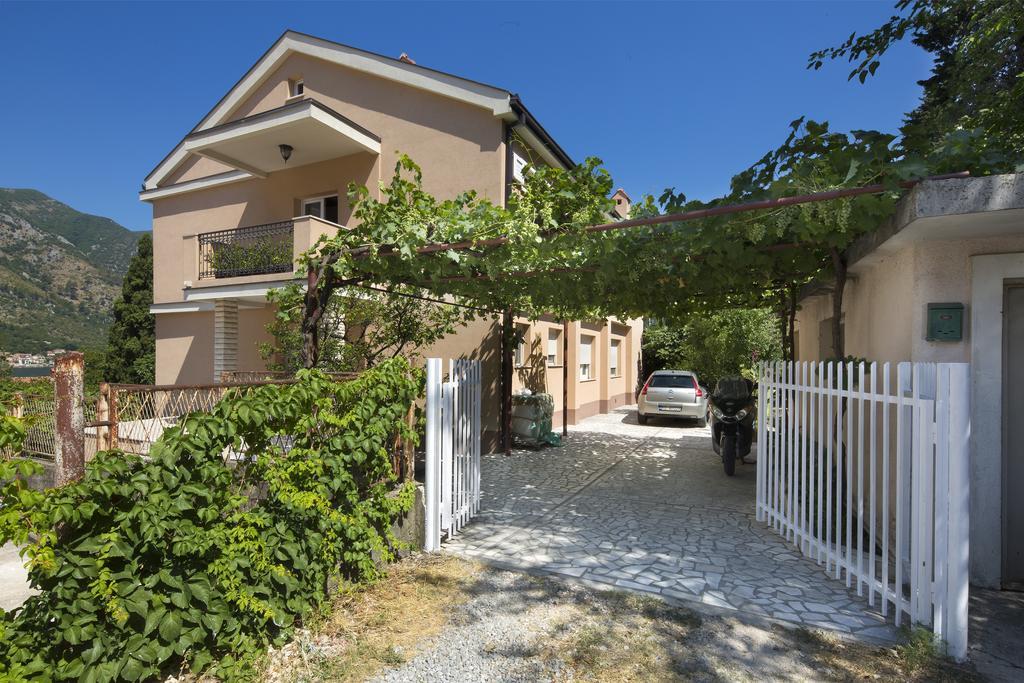 Apartment Mistovic Kotor Bagian luar foto